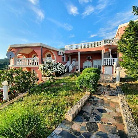 Villa Lilly سيساريكا المظهر الخارجي الصورة