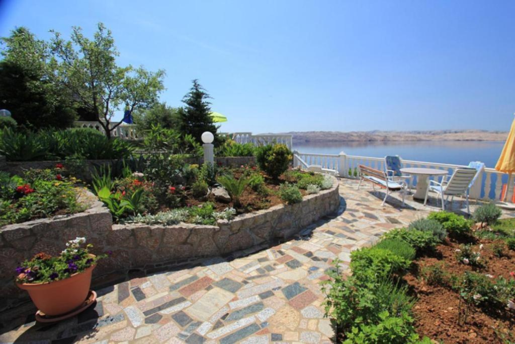 Villa Lilly سيساريكا المظهر الخارجي الصورة