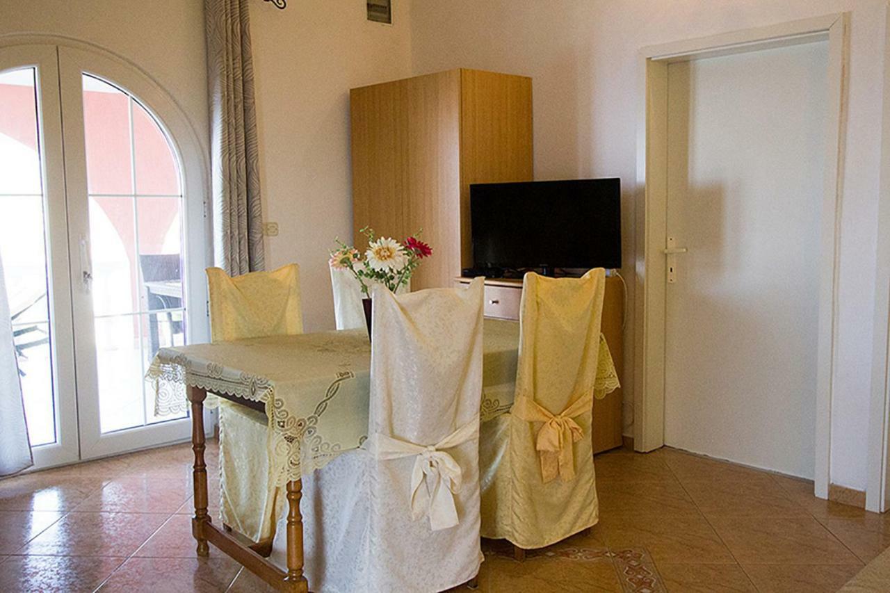 Villa Lilly سيساريكا المظهر الخارجي الصورة