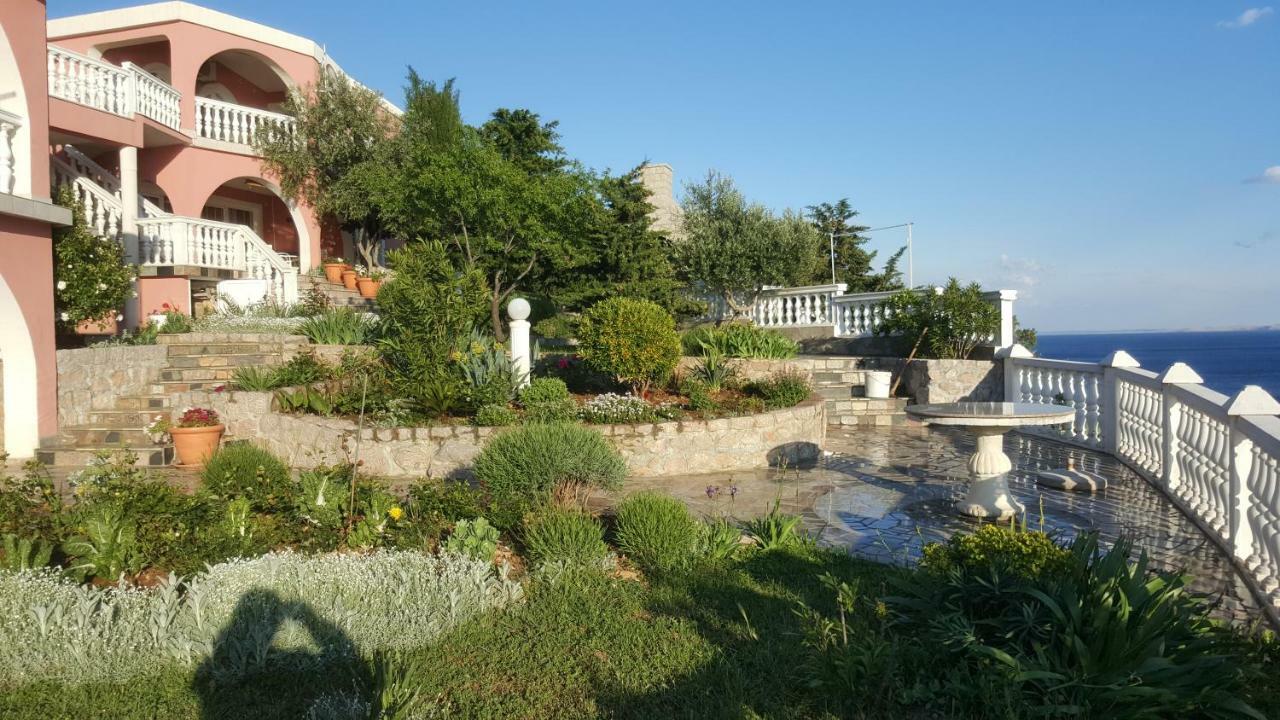 Villa Lilly سيساريكا المظهر الخارجي الصورة